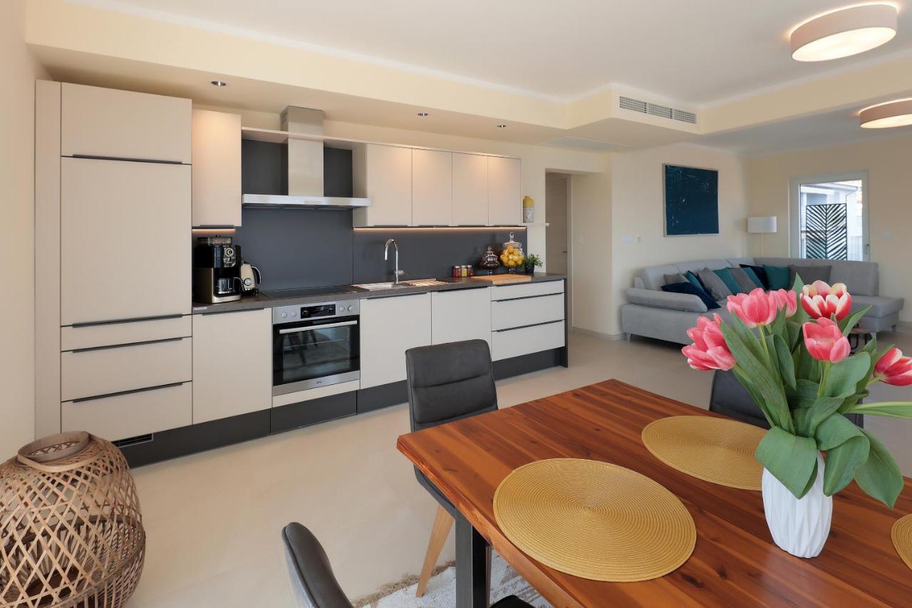 Villa Sunny Icici- Apartment Sky Bagian luar foto