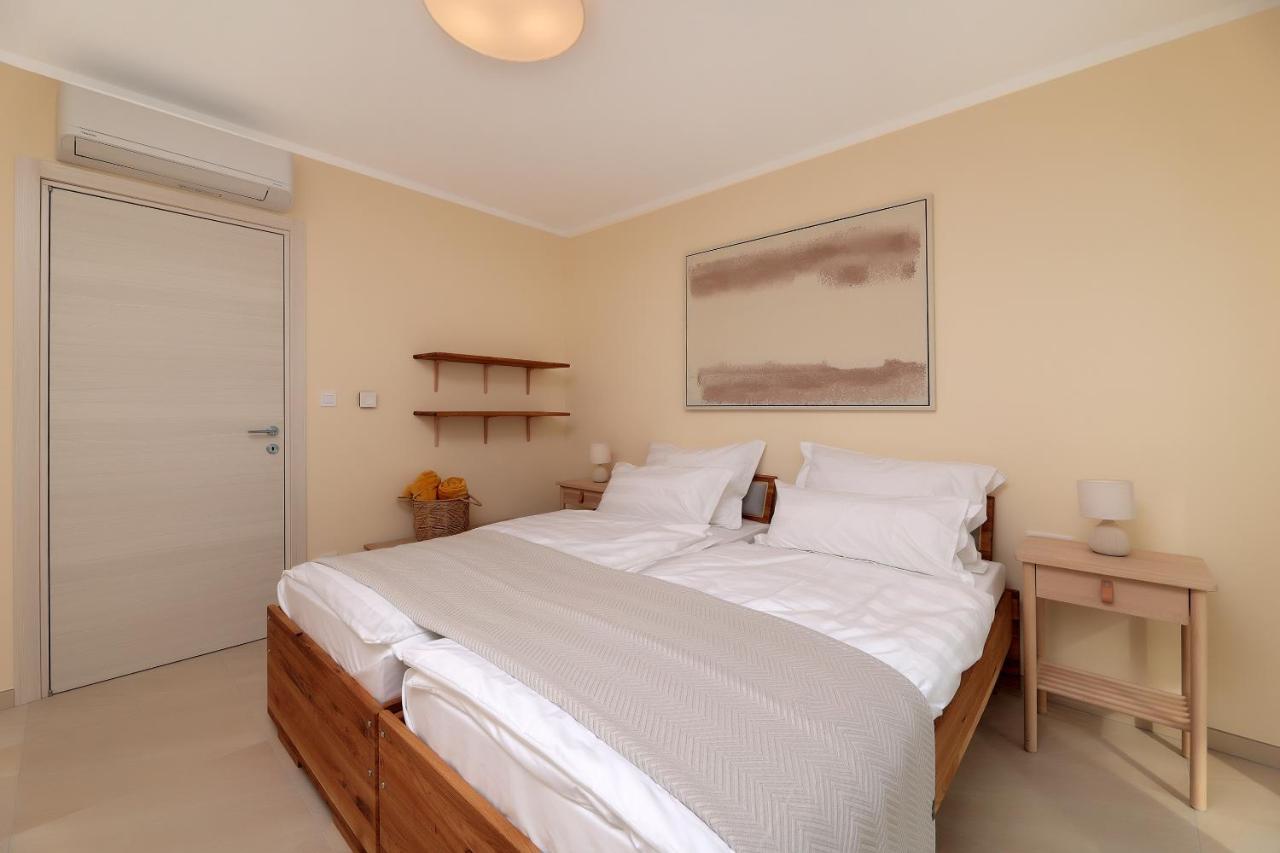 Villa Sunny Icici- Apartment Sky Bagian luar foto
