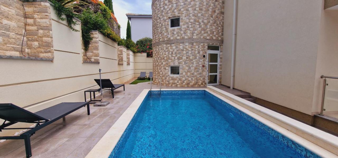 Villa Sunny Icici- Apartment Sky Bagian luar foto